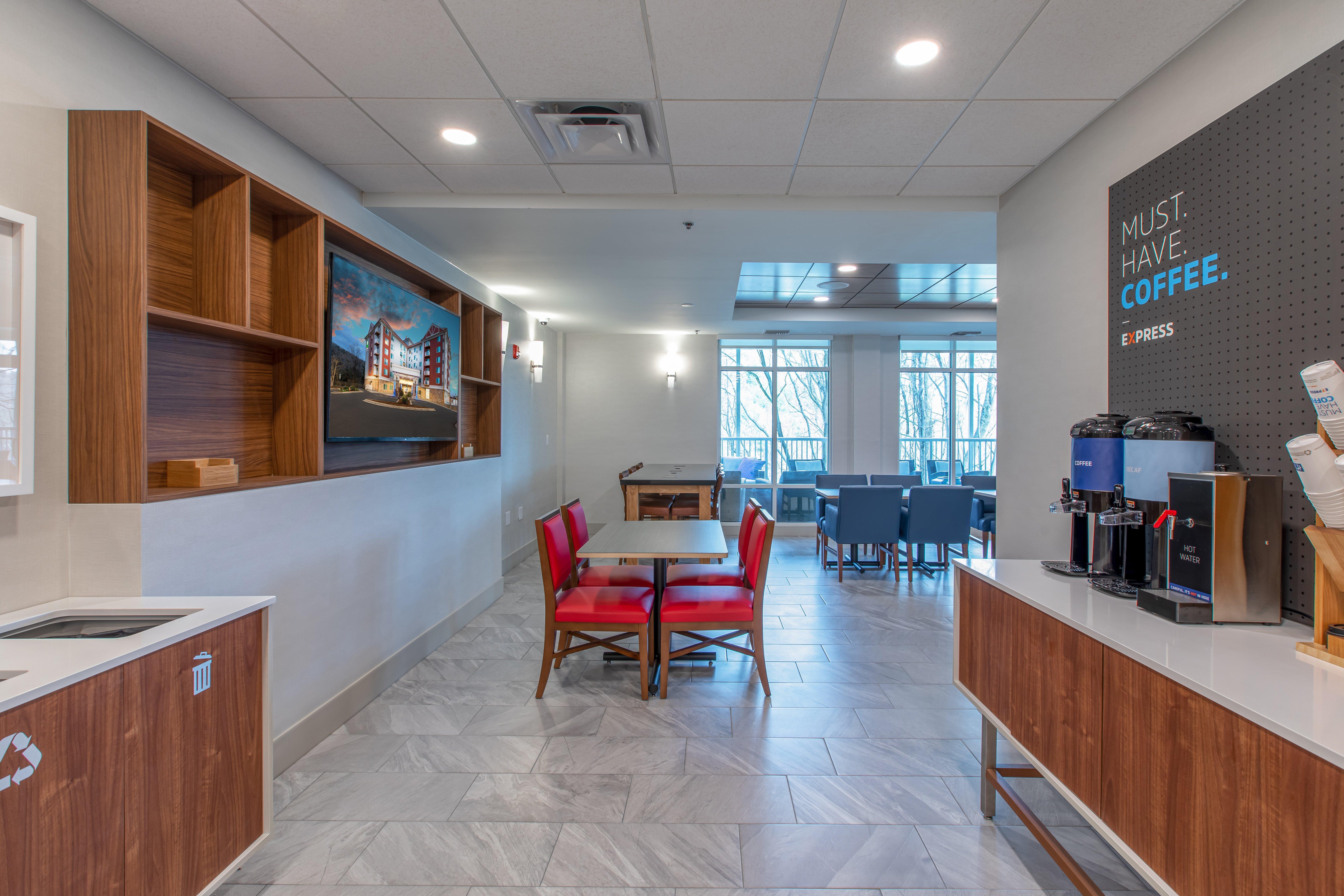 Holiday Inn Express & Suites Asheville Downtown By Ihg エクステリア 写真